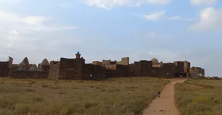 Сарай бату